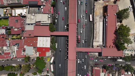 Slow-motion-drone-shot-of-an-avenue-in-southern-Mexico-City