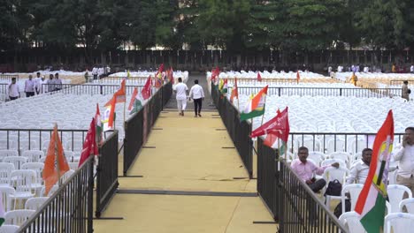 Banderas-Políticas-Durante-La-Campaña-Electoral-De-Lok-Sabha-Por-Uddhav-Thackeray-Y-Sharad-Pawar-En-El-Terreno-Universitario-De-Warje