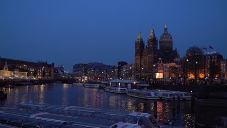 Street-view-scene-at-night-time