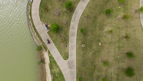 Bird's-Eye-View-Over-Shelby-Farms-Park-In-Tennessee,-USA---Drone-Shot