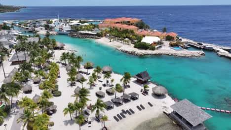 Beach-Resort-At-Willemstad-In-Netherlands-Curacao