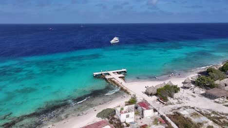 Klein-Curacao-In-Willemstad-In-Den-Niederlanden-Curacao