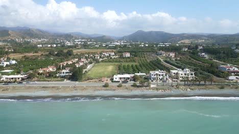 Carretera-Panorámica-A-Lo-Largo-De-La-Playa-De-Chrysochou,-Isla-De-Chipre