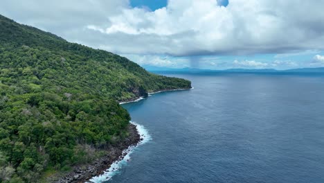 Tormenta-Acercándose,-La-Isla-Más-Septentrional,-Destinos-Turísticos-De-Indonesia