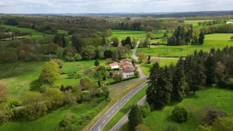 Oradour-Landschaft,-Departement-Haute-Vienne,-Neu-Aquitanien-In-Frankreich