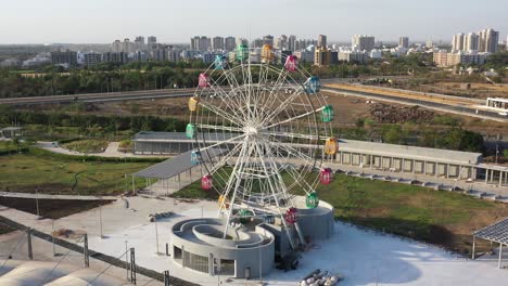 Giant-wheel-looks-big-beside-many-big-roads