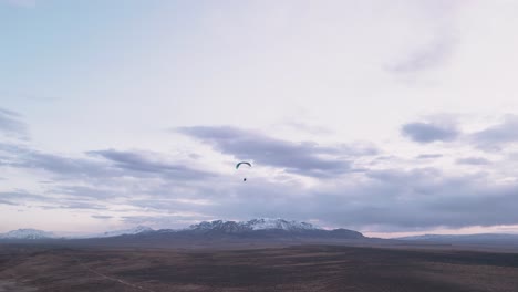 Aerial-View-Of-Paraglider-Flying-In-Utah,-USA