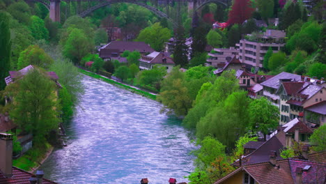 Río-Aare-En-Un-Día-Lluvioso.-Berna,-Suiza