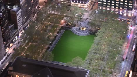 Blick-Hinunter-Zum-Bryant-Park,-New-York,-USA