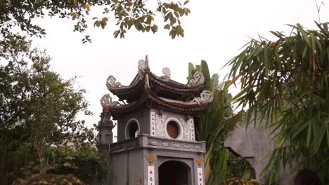 Alte-Chinesische-Pagode-Im-Literaturtempel-In-Hanoi,-Der-Hauptstadt-Vietnams-In-Südostasien