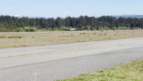 Cal-Ore-Life-Flight-aircraft-landing-on-runway