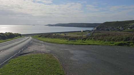 Puesta-De-Sol-Sobre-Newgale,-En-La-Costa-De-Pembrokeshire-(Gales,-Reino-Unido)