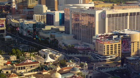 Timelapse,-Sunny-Morning-on-Las-Vegas-Strip,-Traffic-and-Buildings,-Nevada-USA