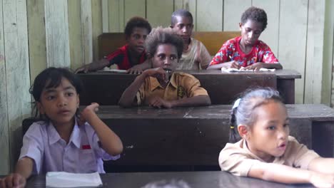 Classroom-of-Indonesian-South-Asian-community-school-pupils-in-class