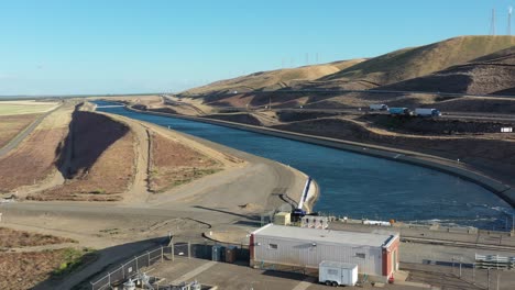 California-Aqueduct-Aerial-View---Central-Valley