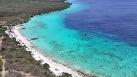 Porto-Marie-Strand-In-Willemstad-In-Den-Niederlanden-Curacao