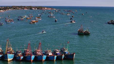 Fishing-Village-In,-Vietnam