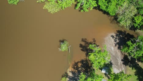 Rampa-Para-Botes-Inundada-En-Un-Remoto-Río-De-Florida