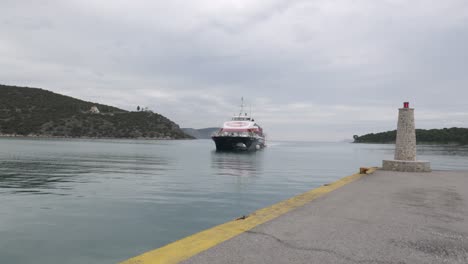 Arriving-Ferry-From-Ermioni-To-Hydra-In-Greek-Mainland-And-Hydra-Island,-Greece