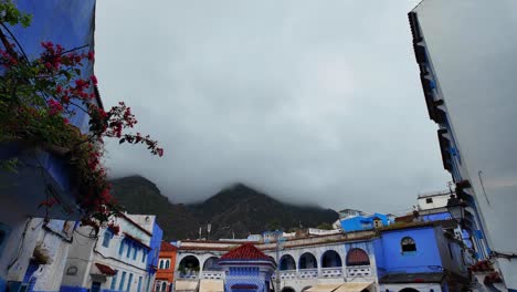 Chefchaouen-Marokko-Rif-Gebirge-In-Der-Blauen-Stadt-Dichten-Nebelwolken