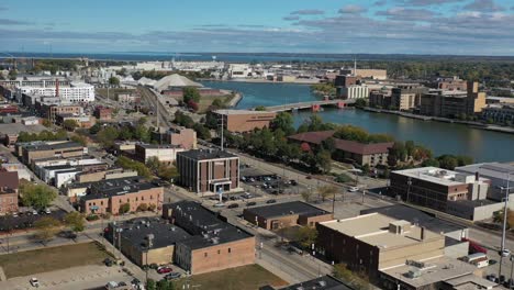 Aerial-view-of-down-Green-Bay-Wisconsin-panning-the-Fox-River