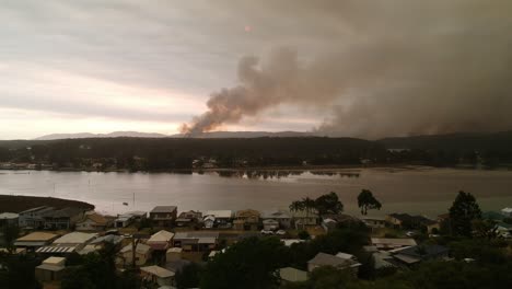 Drone-climbs-at-Burrill-Lake-Bushfire,-Australia-2019