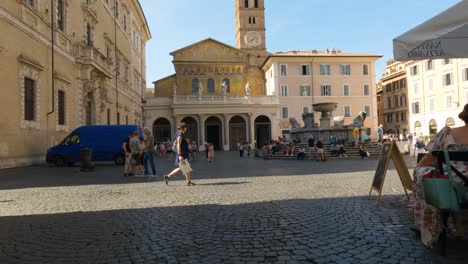 Typical-Day-in-Piazza-di-Santa-Maria,-Main-Square-of-Trastevere