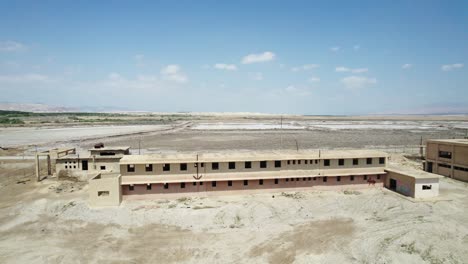 abandoned-hotels-at-dead-sea-israel