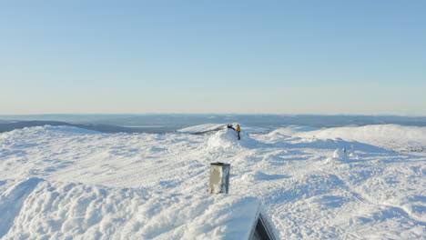 Haus-Mit-Schnee-Bedeckt-Trysil-Norwegen