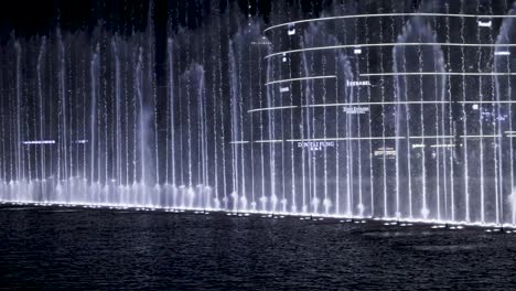 A-slow-motion-video-of-Dubai-fountain