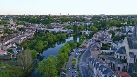 Church-of-Sainte-Radegonde-near-Clain-river-at-Poitiers,-France