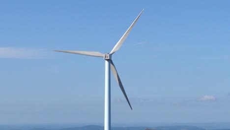 Turbinas-De-Energía-Eólica-Que-Generan-Energía-Renovable-Limpia