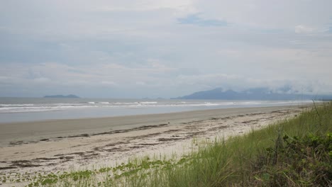 Desierta-Playa-De-Brasil-Horizonte-ángulo-Trípode-Bloqueado