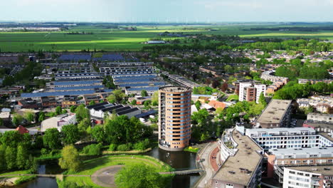 Aerial-video-of-residential-area-of-Amersfoort-Nieuwland,-The-Netherlands