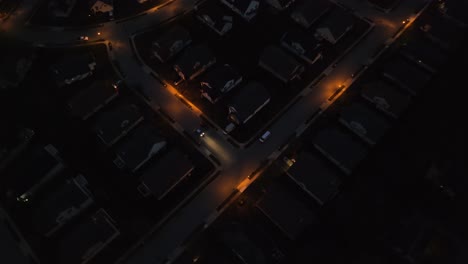 Dark-neighborhood-at-night