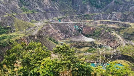 Open-pit-copper-mine-in-Bougainville