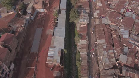 Aerial-video-of-railway-line-in-the-middle-of-Kibera-slums