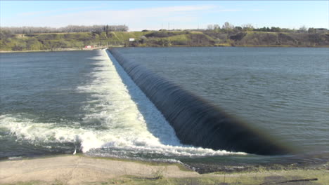 Una-Toma-Constante-De-La-Presa-En-Saskatoon