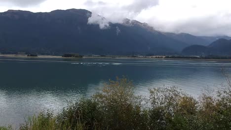 Imágenes-De-Drones-De-Vistas-A-Juneau,-Alaska,-Desde-El-Norte-De-Douglas