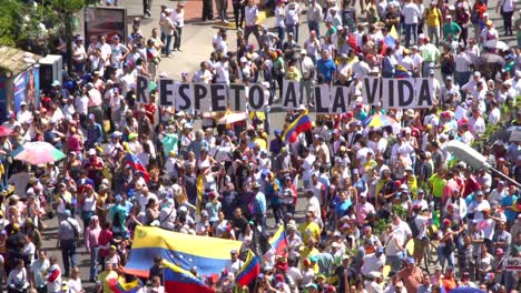 Protest-In-Favor-Of-The-President-Of-Venezuela,-Juan-Guaidó,-In-Francisco-De-Miranda-Avenue,-Chacao,-Caracas