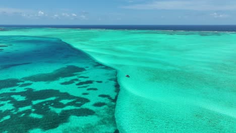 Dunas-Submarinas-En-San-Andres-En-La-Isla-Caribeña-De-Colombia