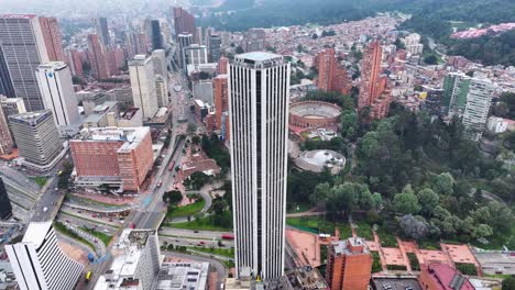 Colpatria-Turm-In-Bogota-In-Der-Bezirkshauptstadt-Kolumbiens