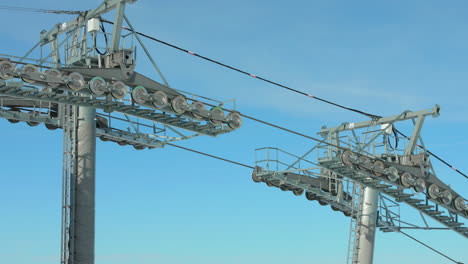 Detalle-Del-Telesilla-Técnica-En-Los-Alpes-Franceses,-Francia