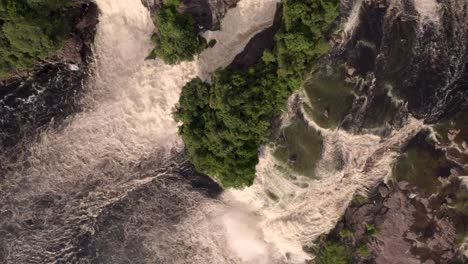 Vogelperspektive-Des-Canaima-Sees-In-Bolivar,-Venezuela,-Flug-über-Die-Wasserfälle