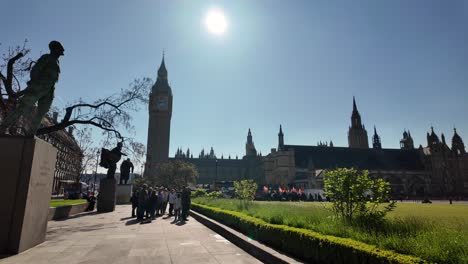 A-sunny-day-illuminates-Parliament-Square-in-Westminster,-London,-embodying-the-concept-of-urban-vibrancy-and-civic-life