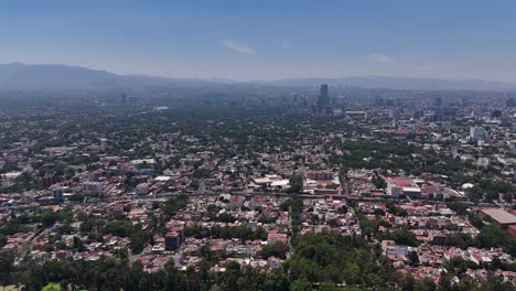 Vista-Aérea-De-La-Ciudad-De-México-En-Un-Día-Soleado,-Distrito-Sur