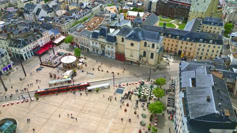 Platz-Der-Republik-Oder-Place-De-La-Republic,-Le-Mans-In-Frankreich