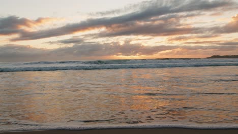 MM-Beach-sunrise,-Port-Kembla,-NSW,-Australia