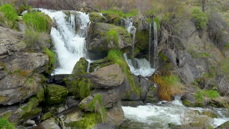 Serene-Cline-Falls-waterfall-in-Central-Oregon-on-Deschutes-River-|-4K