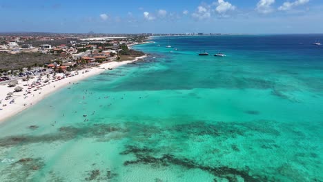 Arashi-Beach-Bei-Noord-In-Oranjestad-Aruba